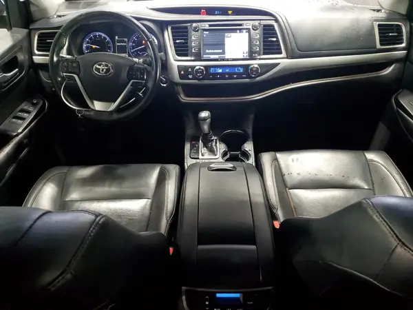 5TDJZRFHXKS592874 2019 TOYOTA HIGHLANDER - Image 8