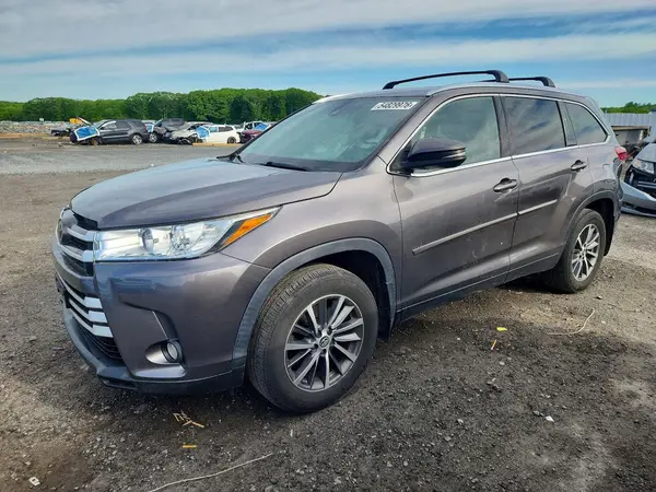 5TDJZRFHXKS597394 2019 TOYOTA HIGHLANDER - Image 1