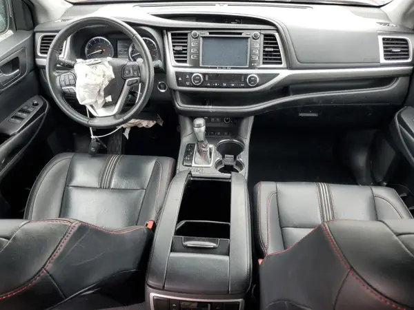 5TDJZRFHXKS603582 2019 TOYOTA HIGHLANDER - Image 8