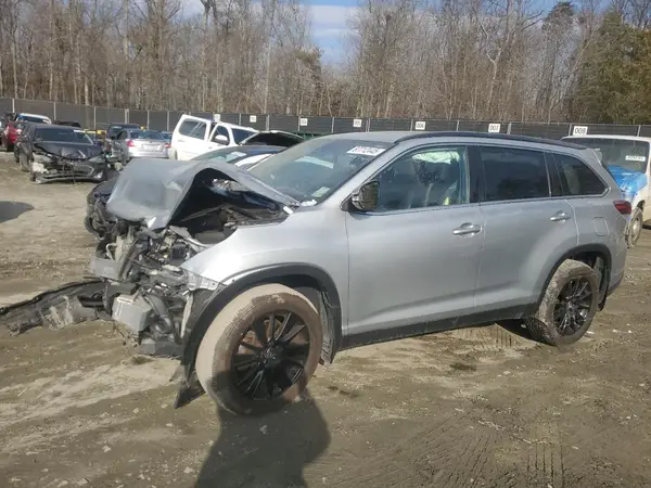 5TDJZRFHXKS603968 2019 TOYOTA HIGHLANDER - Image 1