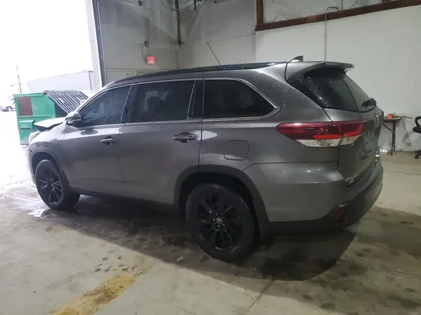 5TDJZRFHXKS604618 2019 TOYOTA HIGHLANDER - Image 2