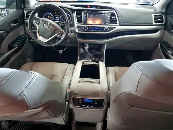 5TDJZRFHXKS605509 2019 TOYOTA HIGHLANDER - Image 8