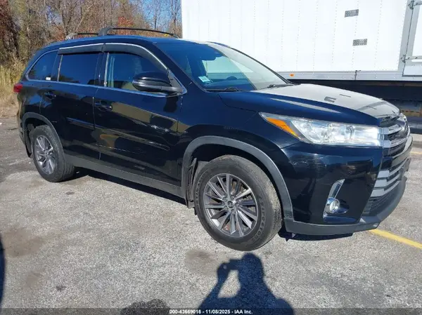 5TDJZRFHXKS610550 2019 TOYOTA HIGHLANDER - Image 1