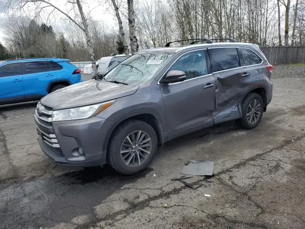 5TDJZRFHXKS615571 2019 TOYOTA HIGHLANDER - Image 1