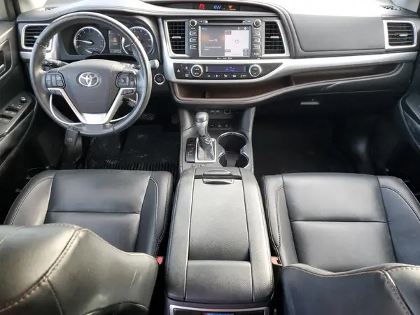 5TDJZRFHXKS621841 2019 TOYOTA HIGHLANDER - Image 8