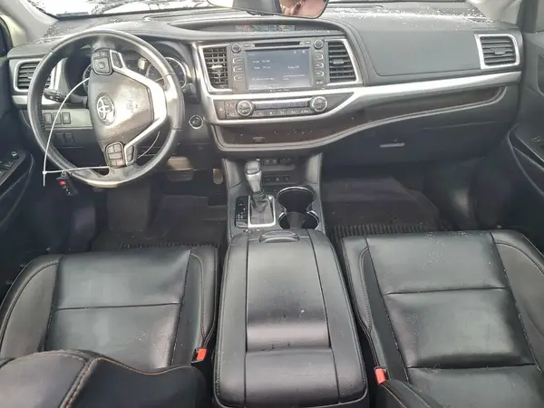 5TDJZRFHXKS622049 2019 TOYOTA HIGHLANDER - Image 8