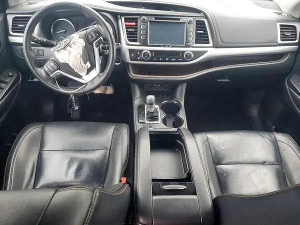 5TDJZRFHXKS622598 2019 TOYOTA HIGHLANDER - Image 8
