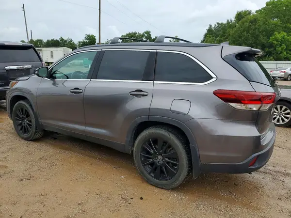 5TDJZRFHXKS623332 2019 TOYOTA HIGHLANDER - Image 2