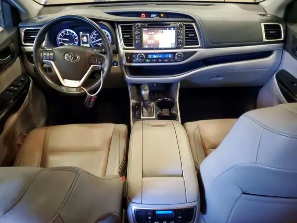 5TDJZRFHXKS708977 2019 TOYOTA HIGHLANDER - Image 8