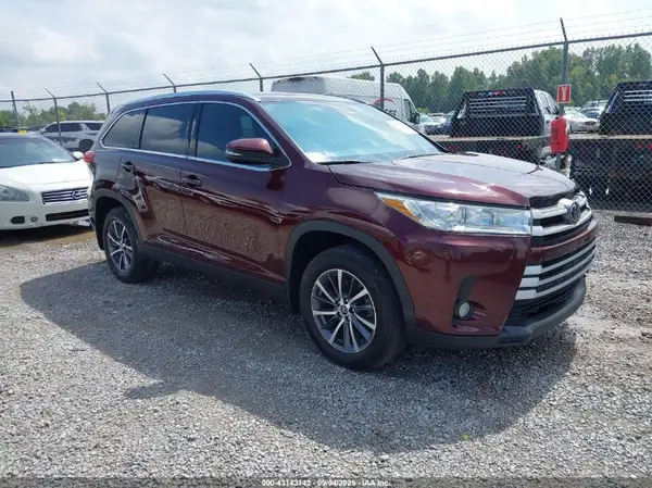 5TDJZRFHXKS717758 2019 TOYOTA HIGHLANDER - Image 1