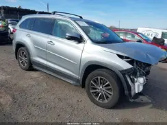 5TDJZRFHXKS722099 2019 TOYOTA HIGHLANDER