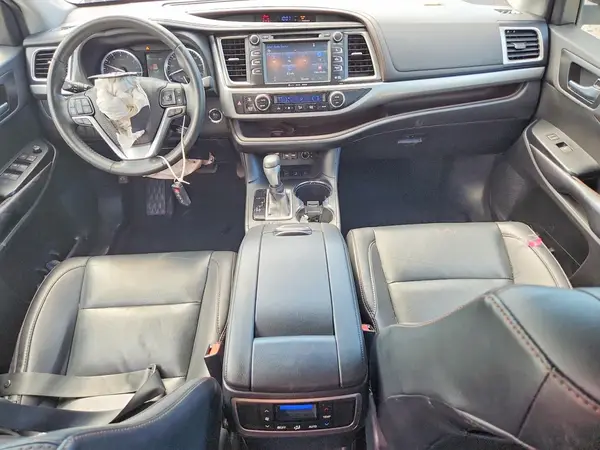 5TDJZRFHXKS723530 2019 TOYOTA HIGHLANDER - Image 8