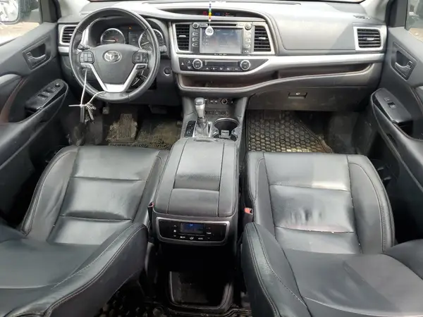 5TDJZRFHXKS737363 2019 TOYOTA HIGHLANDER - Image 8