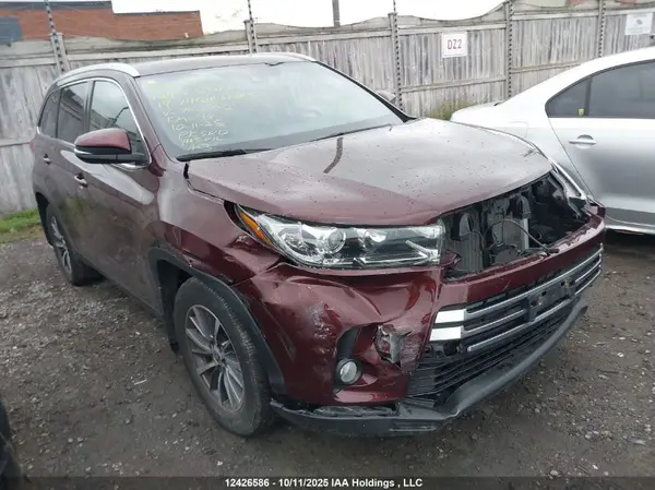 5TDJZRFHXKS742742 2019 TOYOTA HIGHLANDER - Image 1