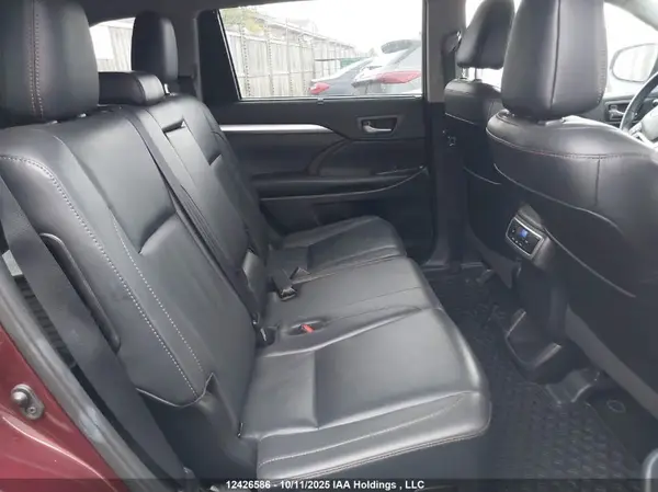 5TDJZRFHXKS742742 2019 TOYOTA HIGHLANDER - Image 8