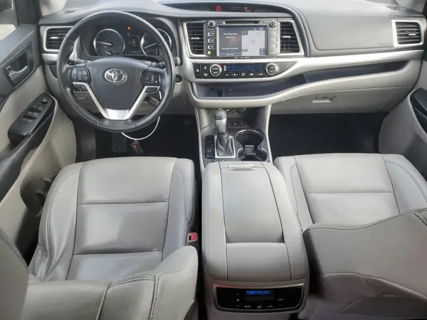 5TDJZRFHXKS920228 2019 TOYOTA HIGHLANDER - Image 8
