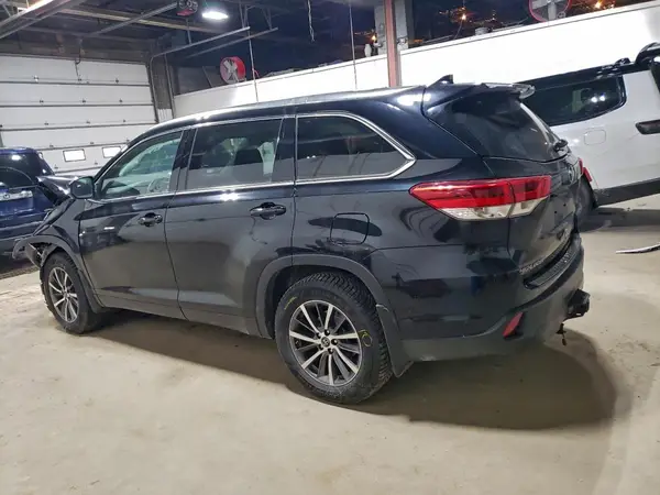 5TDJZRFHXKS937384 2019 TOYOTA HIGHLANDER - Image 2