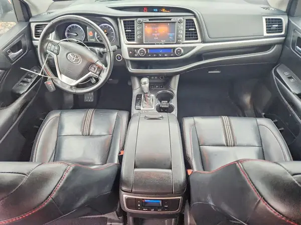 5TDJZRFHXKS966836 2019 TOYOTA HIGHLANDER - Image 8