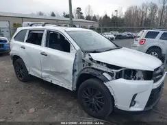 5TDJZRFHXKS979845 2019 TOYOTA HIGHLANDER