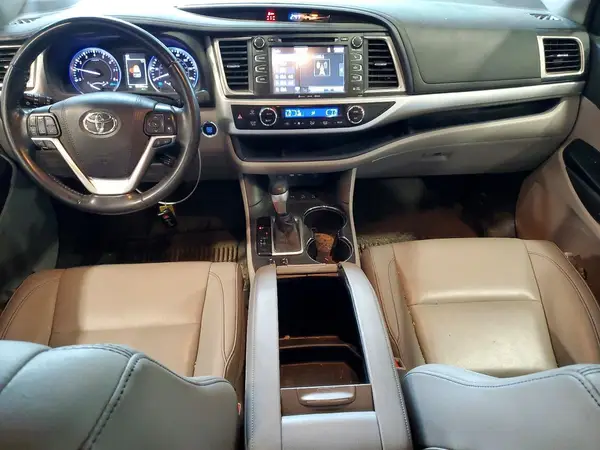 5TDJZRFHXKS985841 2019 TOYOTA HIGHLANDER - Image 8