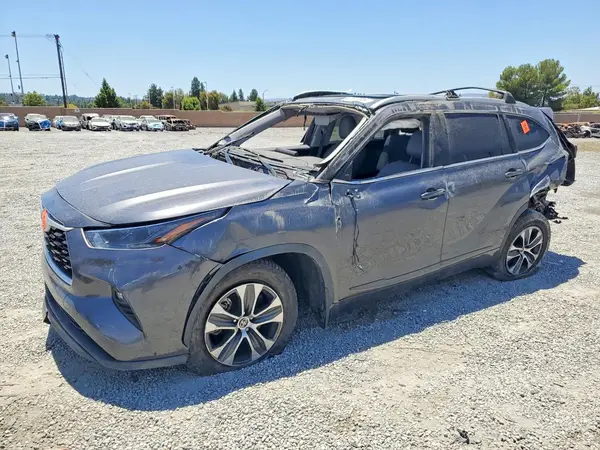5TDKARAH0PS018164 2023 TOYOTA HIGHLANDER - Image 1