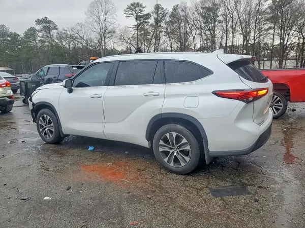 5TDKARAH1PS022854 2023 TOYOTA HIGHLANDER - Image 2
