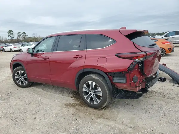 5TDKARAH1RS537887 2024 TOYOTA HIGHLANDER - Image 2