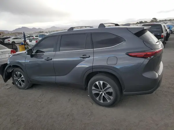 5TDKARAH3PS019356 2023 TOYOTA HIGHLANDER - Image 2