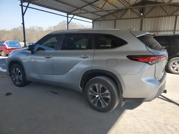 5TDKARAH3PS521493 2023 TOYOTA HIGHLANDER - Image 2