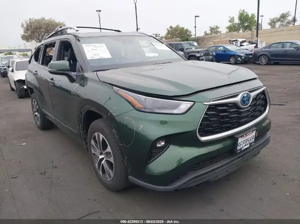 5TDKARAH3PS522708 2023 TOYOTA HIGHLANDER - Image 1