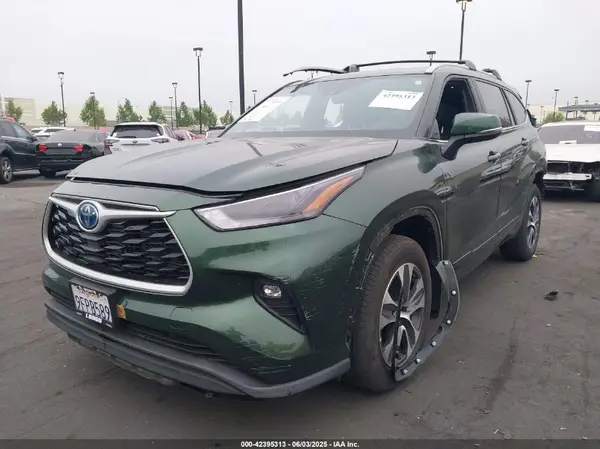 5TDKARAH3PS522708 2023 TOYOTA HIGHLANDER - Image 2