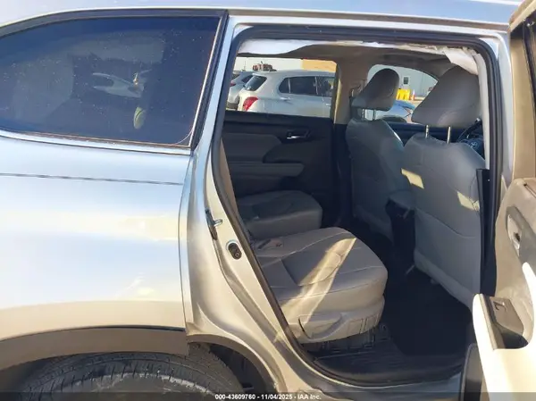 5TDKARAH3RS535607 2024 TOYOTA HIGHLANDER - Image 8