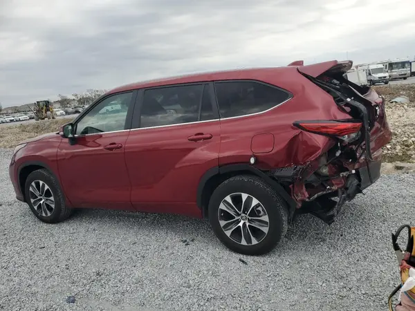 5TDKARAH4PS525097 2023 TOYOTA HIGHLANDER - Image 2