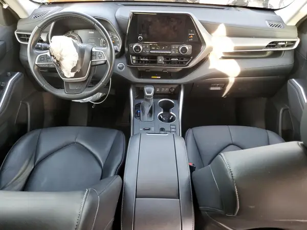 5TDKARAH4PS526363 2023 TOYOTA HIGHLANDER - Image 8
