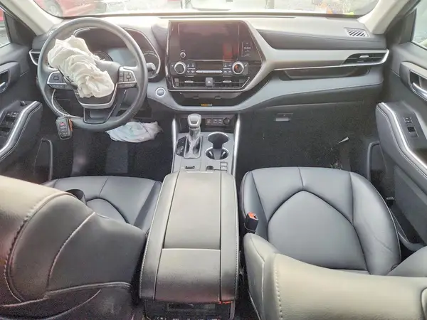 5TDKARAH5RS024898 2024 TOYOTA HIGHLANDER - Image 8