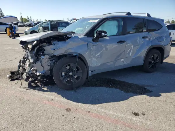 5TDKARAH5RS528691 2024 TOYOTA HIGHLANDER - Image 1