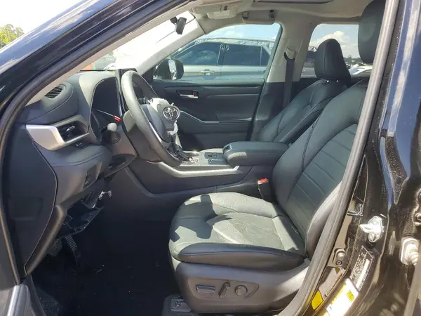 5TDKARAH6RS530711 2024 TOYOTA HIGHLANDER - Image 8