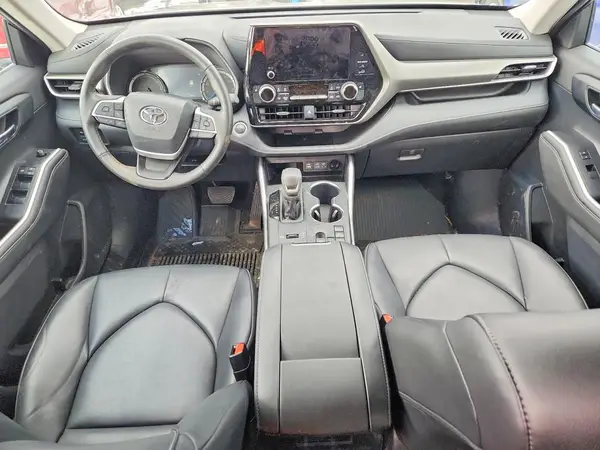 5TDKARAH6RS533849 2024 TOYOTA HIGHLANDER - Image 8