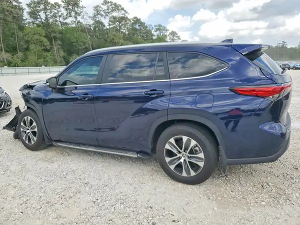 5TDKARAH7PS524252 2023 TOYOTA HIGHLANDER - Image 2