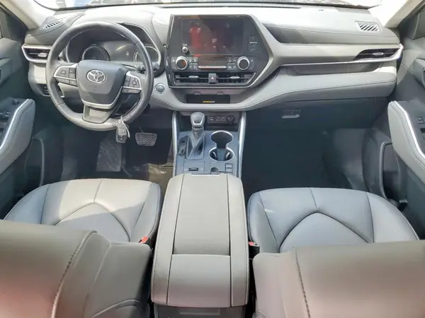 5TDKARAH7PS524252 2023 TOYOTA HIGHLANDER - Image 8