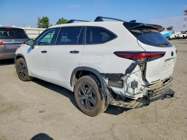 5TDKARAH7RS531219 2024 TOYOTA HIGHLANDER - Image 2