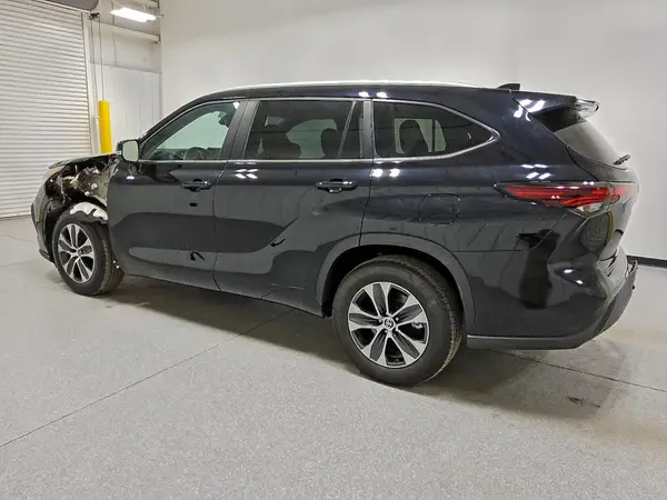5TDKARAH8RS536204 2024 TOYOTA HIGHLANDER - Image 2