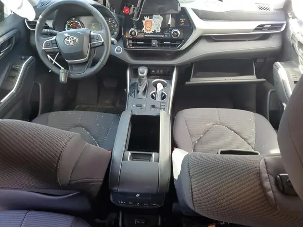 5TDKARAH9RS532002 2024 TOYOTA HIGHLANDER - Image 8