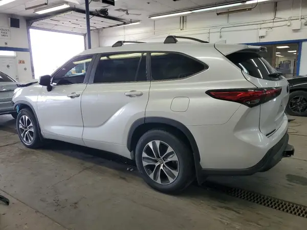 5TDKARAHXPS021167 2023 TOYOTA HIGHLANDER - Image 2