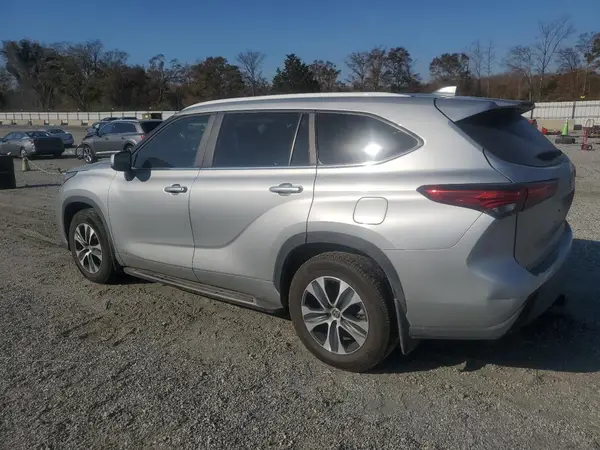 5TDKBRCH0PS116217 2023 TOYOTA HIGHLANDER - Image 2