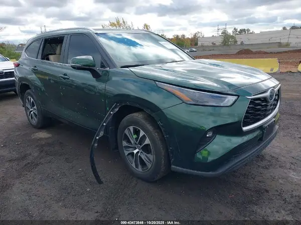 5TDKBRCH0PS566241 2023 TOYOTA HIGHLANDER - Image 1
