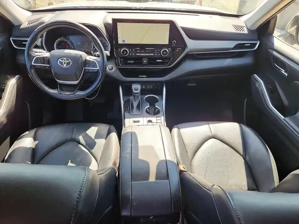 5TDKBRCH0PS575599 2023 TOYOTA HIGHLANDER - Image 8