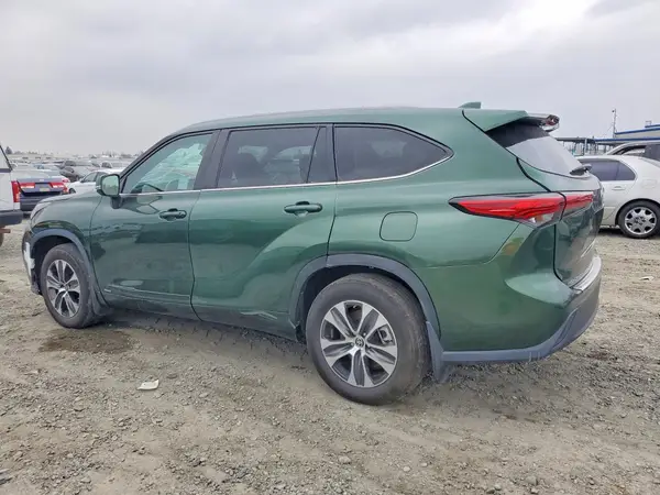 5TDKBRCH0PS578700 2023 TOYOTA HIGHLANDER - Image 2