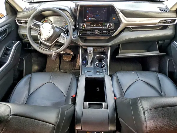 5TDKBRCH0RS144442 2024 TOYOTA HIGHLANDER - Image 8