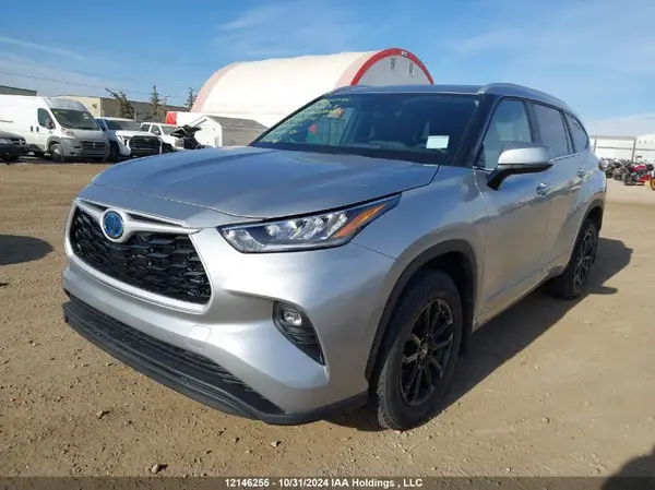 5TDKBRCH0RS631897 2024 TOYOTA HIGHLANDER - Image 2